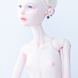 Tamikan Space Gal Alpha, Arctic skin tone, Stanced torso