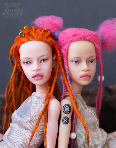 Gal Kioni, Nordic and Steppe tints, Curious faceplate